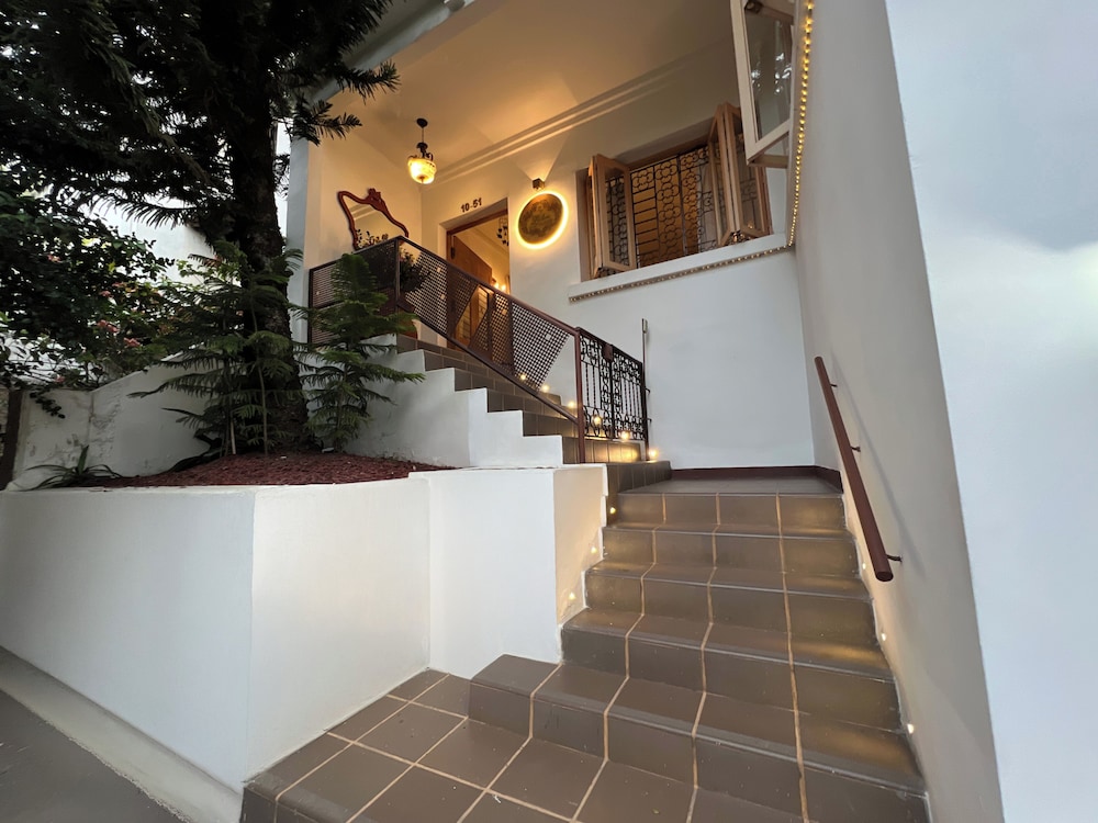LECLERC HOTEL BOUTIQUE 5/70