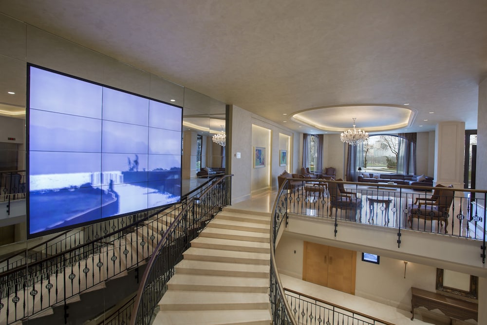Lazzoni Hotel 57/62