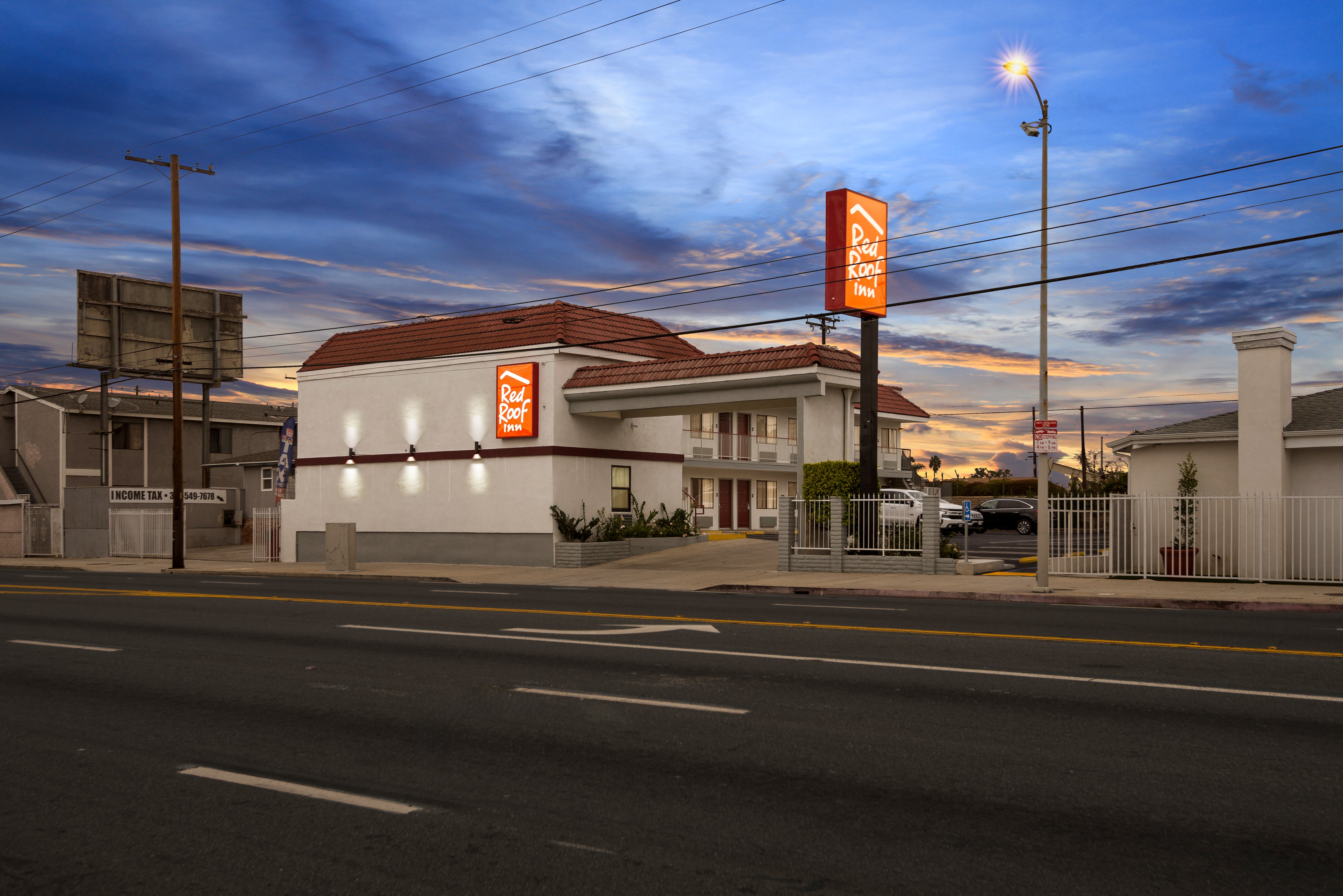 Red Roof Inn Los Angeles - Wilmington, CA 6/26