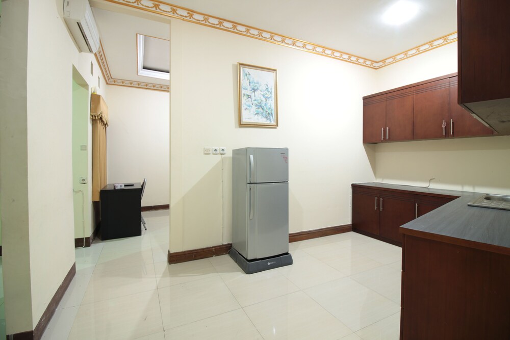 Oyo 230 Maleo Residence 50/55