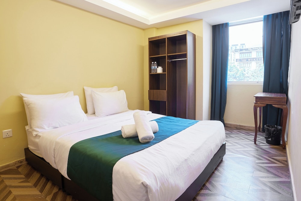 Fast Hotel Setapak Near Tunku Abdul Rahman UMT KL 15/41