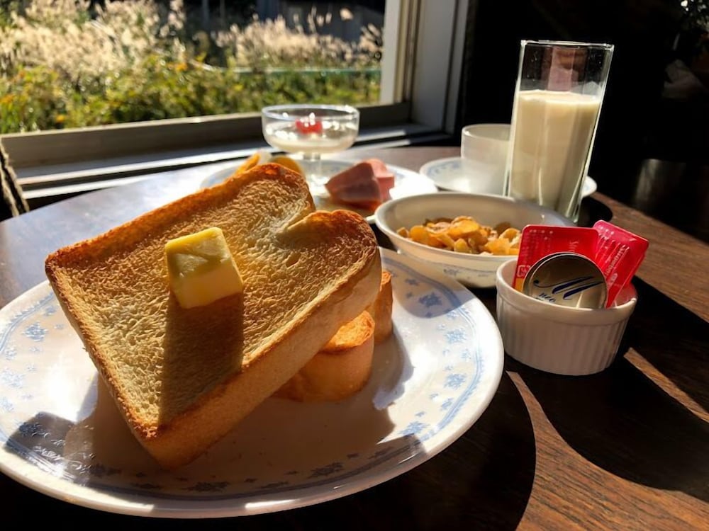 Kagura White Horse Inn 40/50