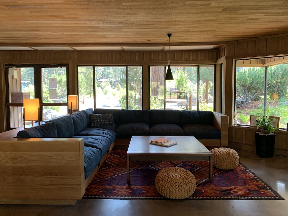 Station House Inn South Lake Tahoe 43/71