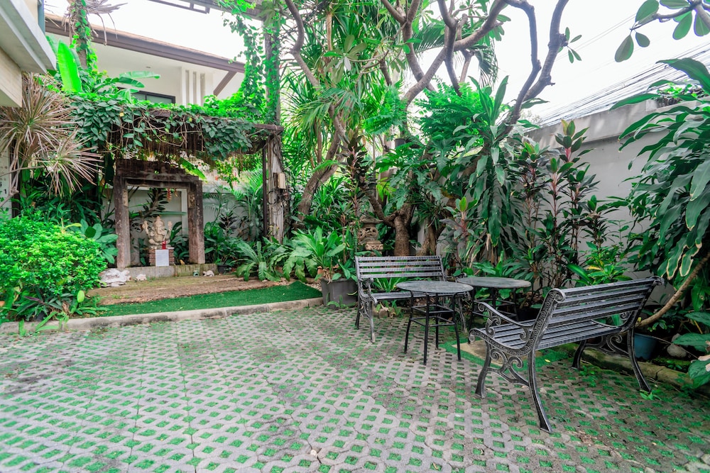 Murraya Residence 73/79
