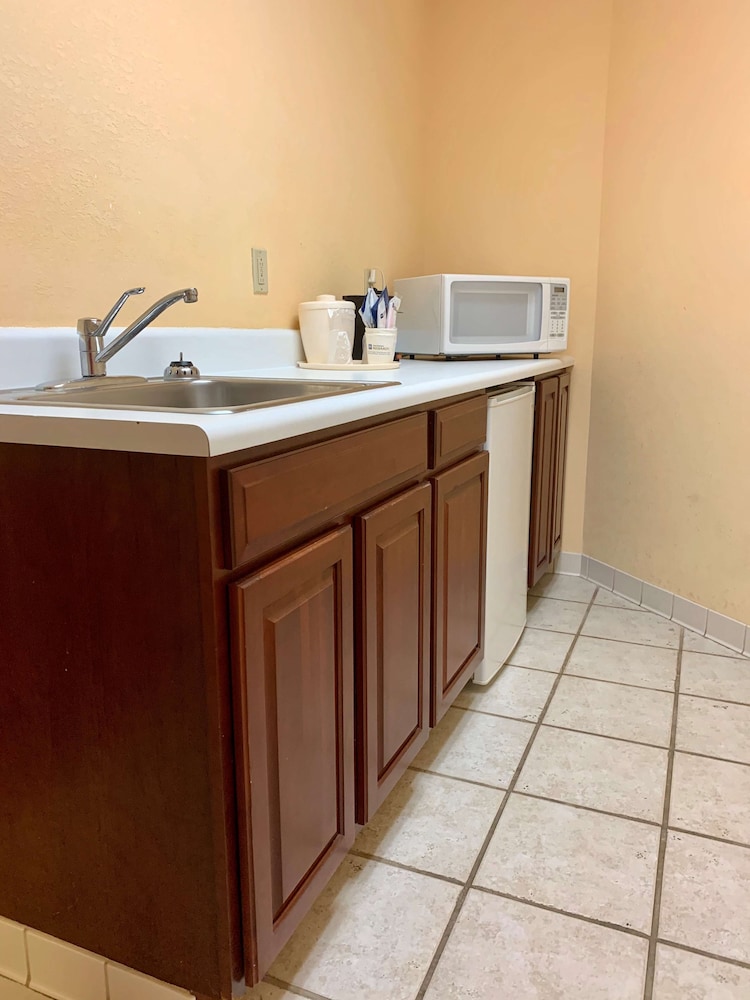 Best Western Grand Victorian Inn 13/48