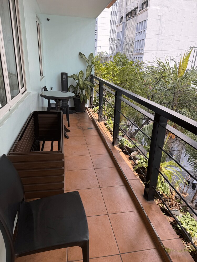 Frederick's Apartelle 28/52