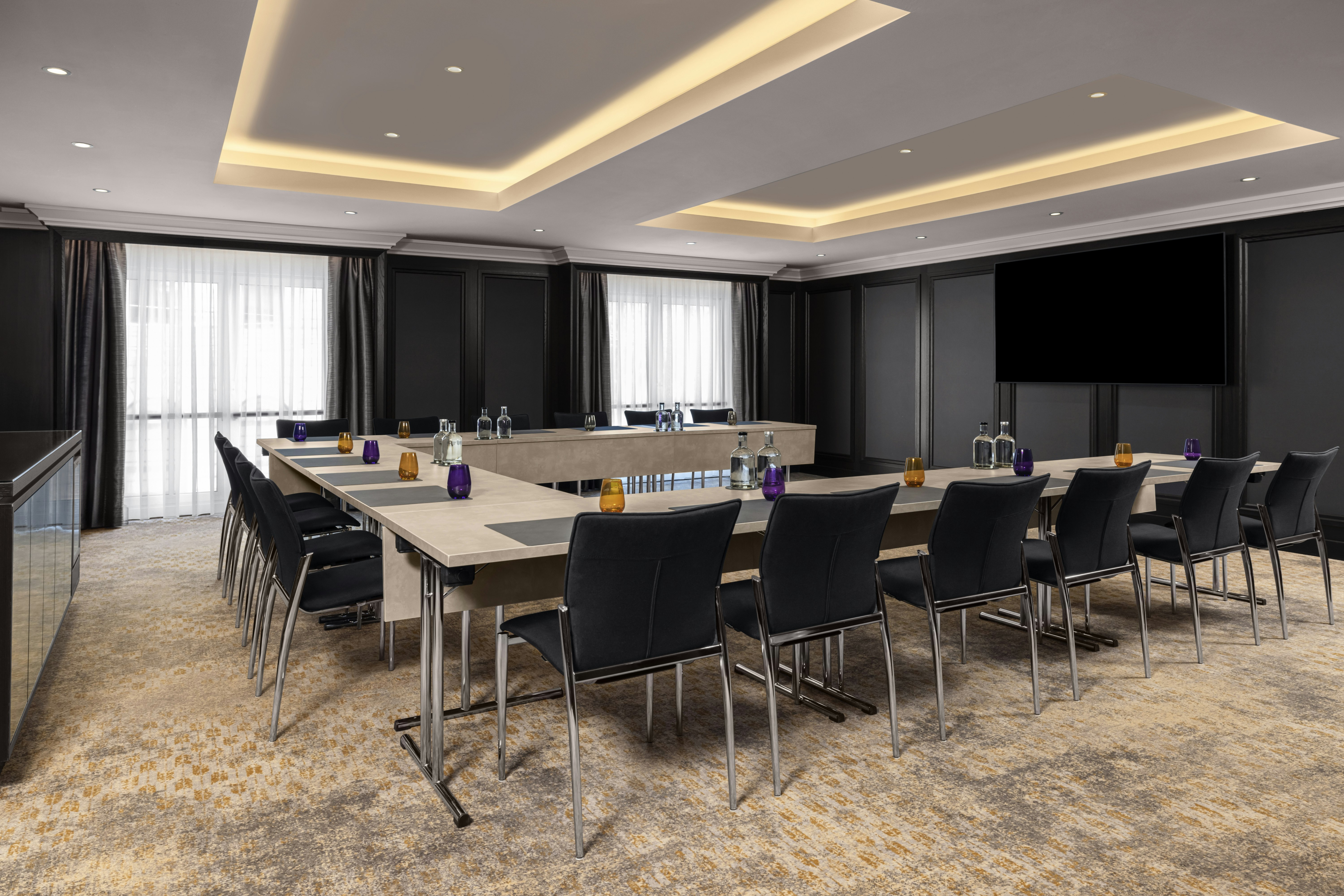 Hilton Vienna Plaza 76/83