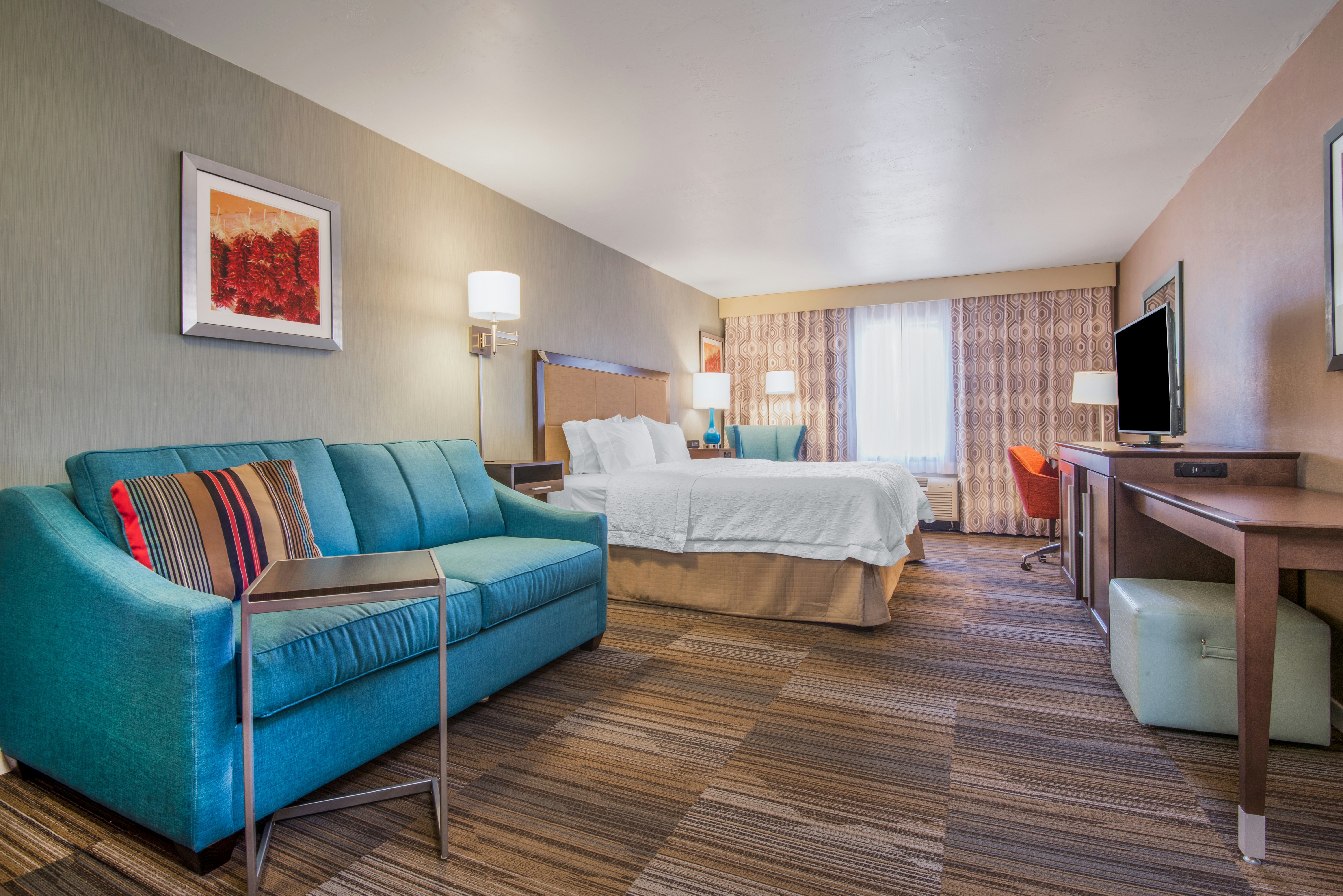 Suite, King Bed, Accessible