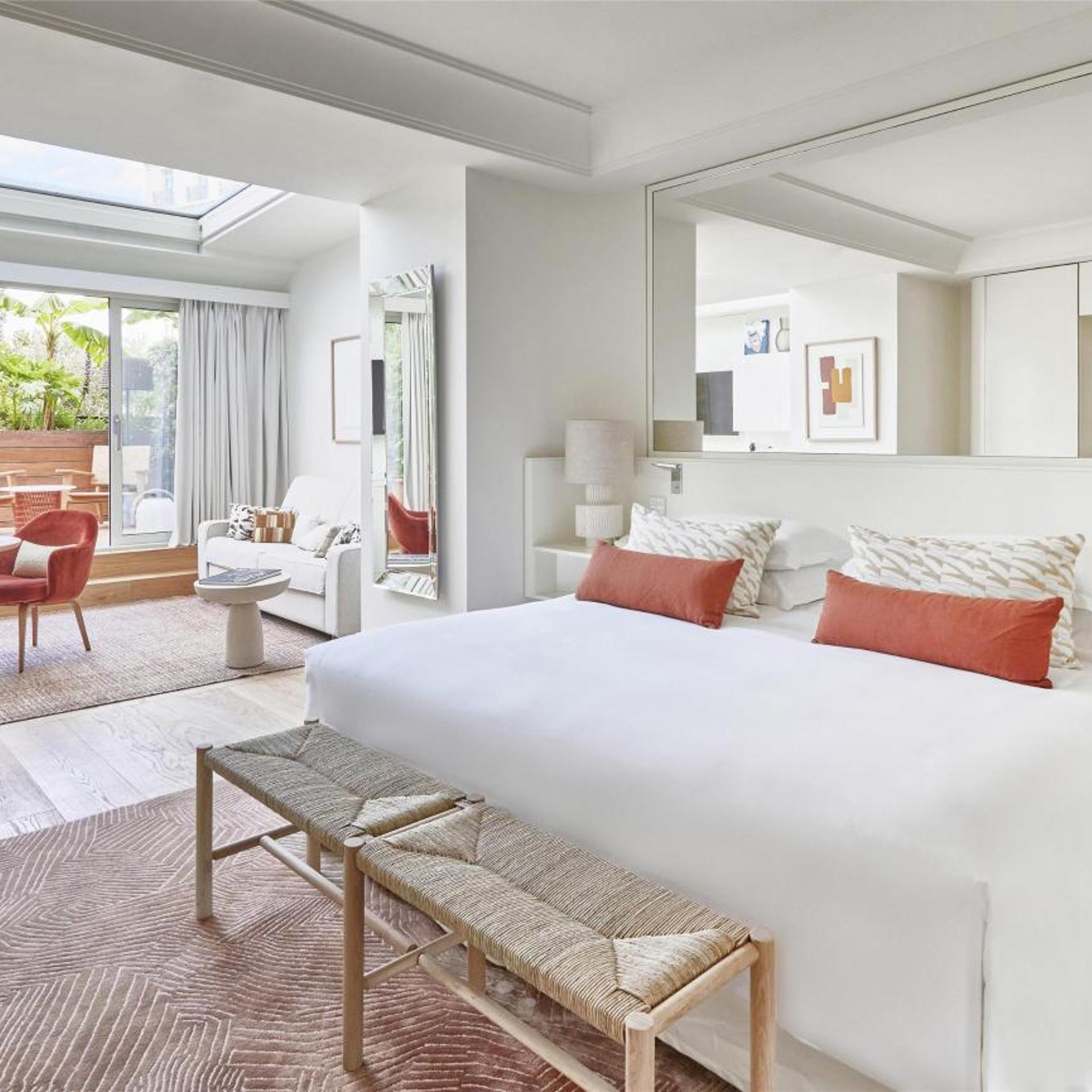 Oasis, Suite, King Bed, Terrace