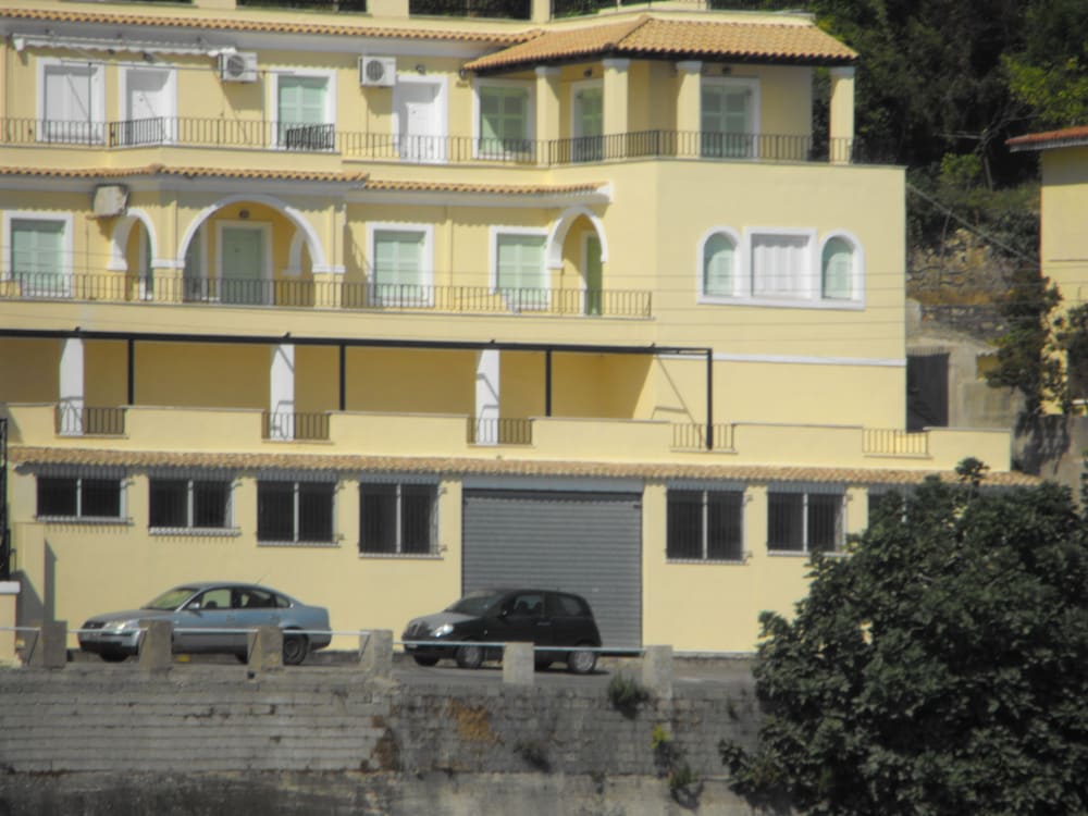 El Greco Hotel 3/50