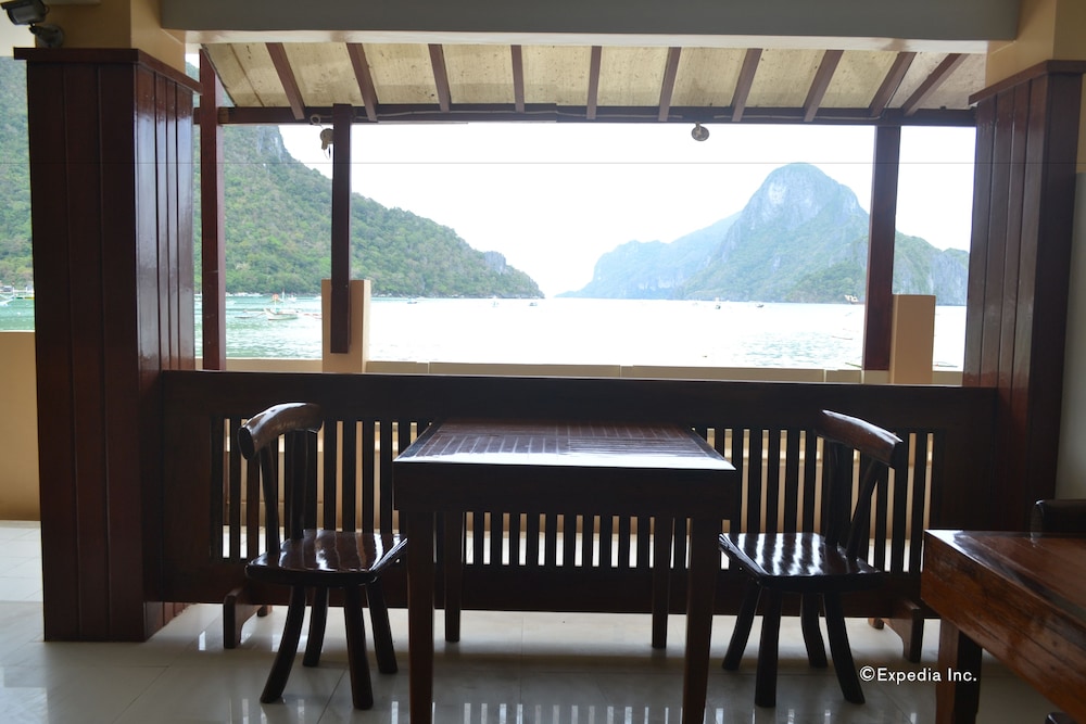El Nido Beach Hotel 31/50