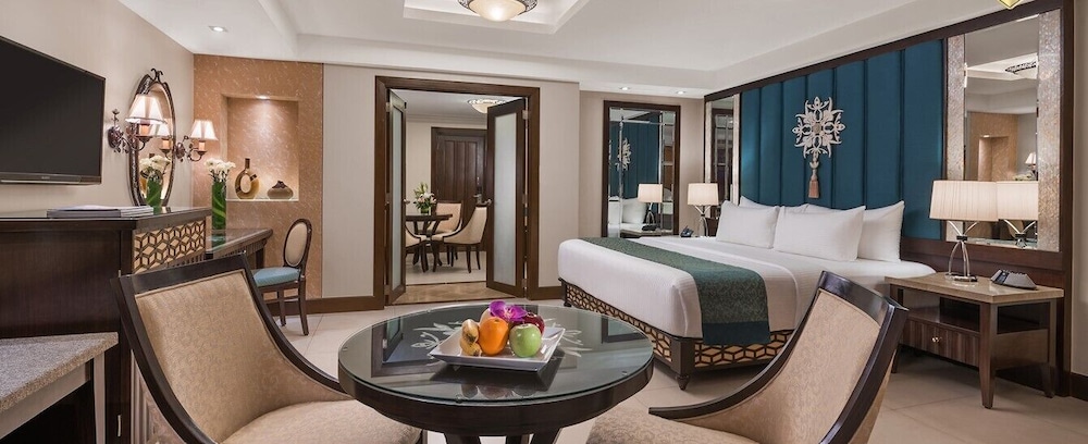 Henann Regency Resort & Spa 57/75