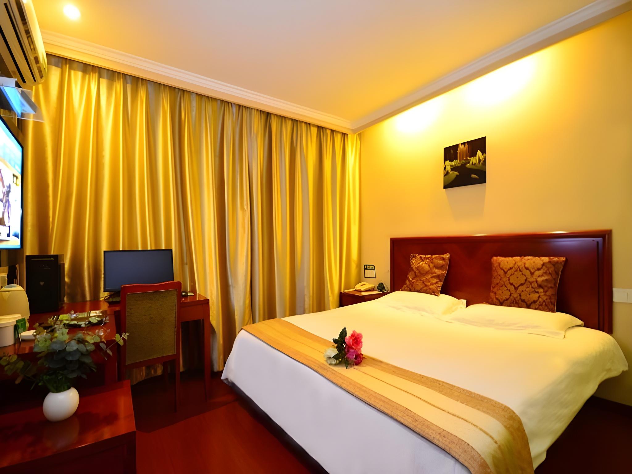 GreenTree Inn Xuzhou Yunlong District West Gate of Yunlong Public Park Express Hotel 5/22