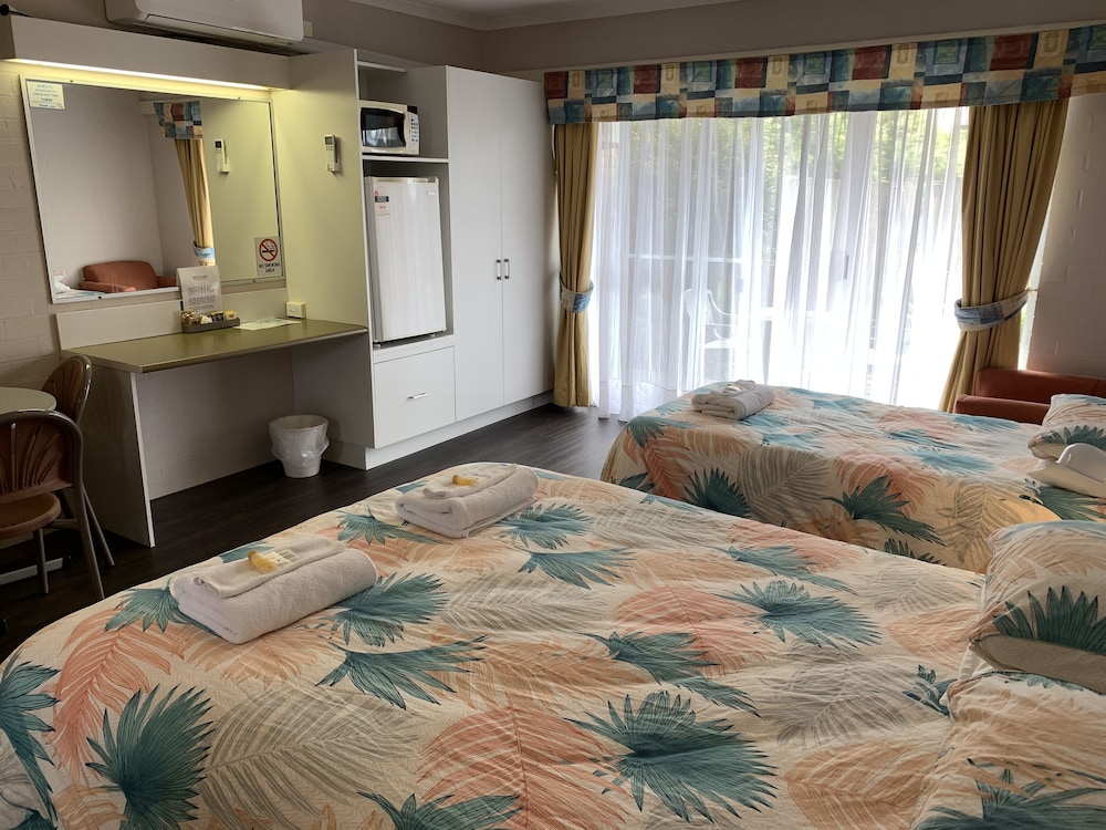 Ulladulla Harbour Motel 10/61