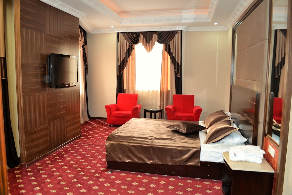 Renion Hills Hotel 30/58