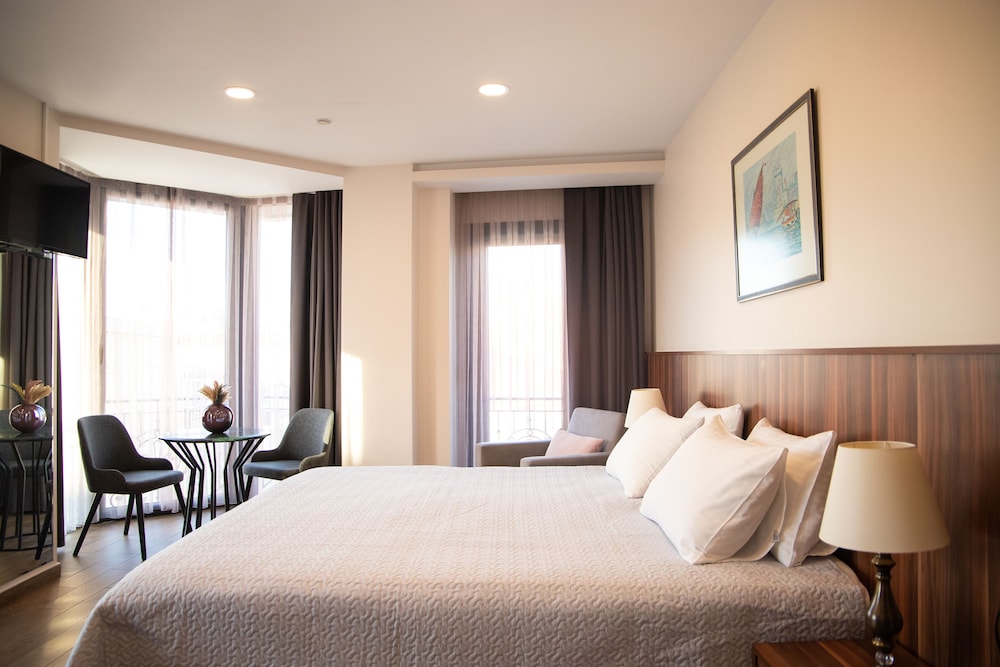 La Wisteria Boutique Hotel 15/66