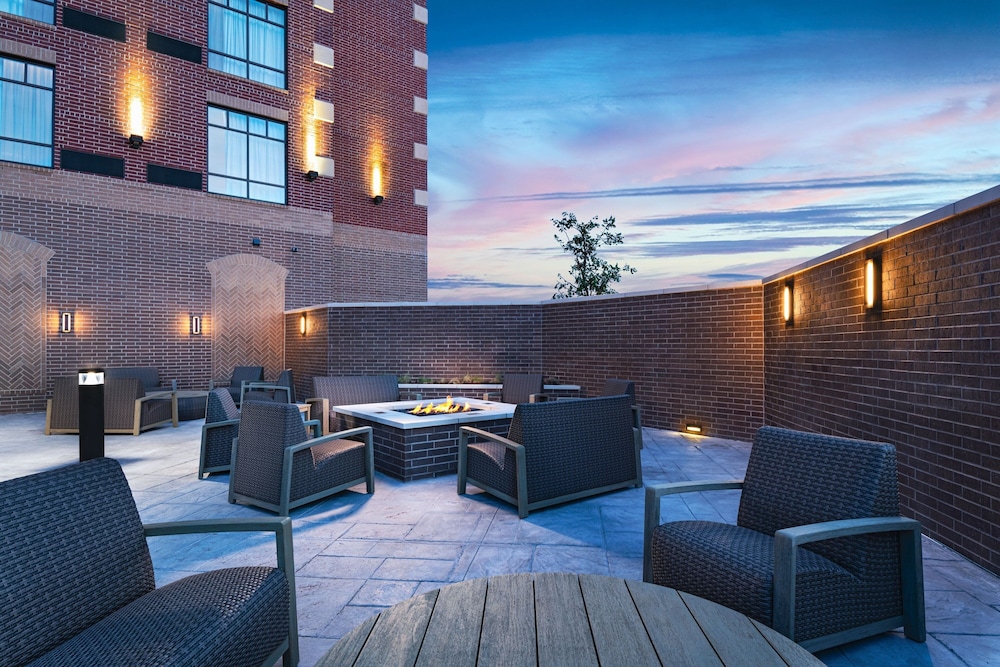 Courtyard By Marriott Dallas Frisco 14/27