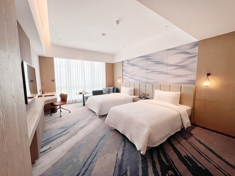 White Swan VYV Hotel 17/57