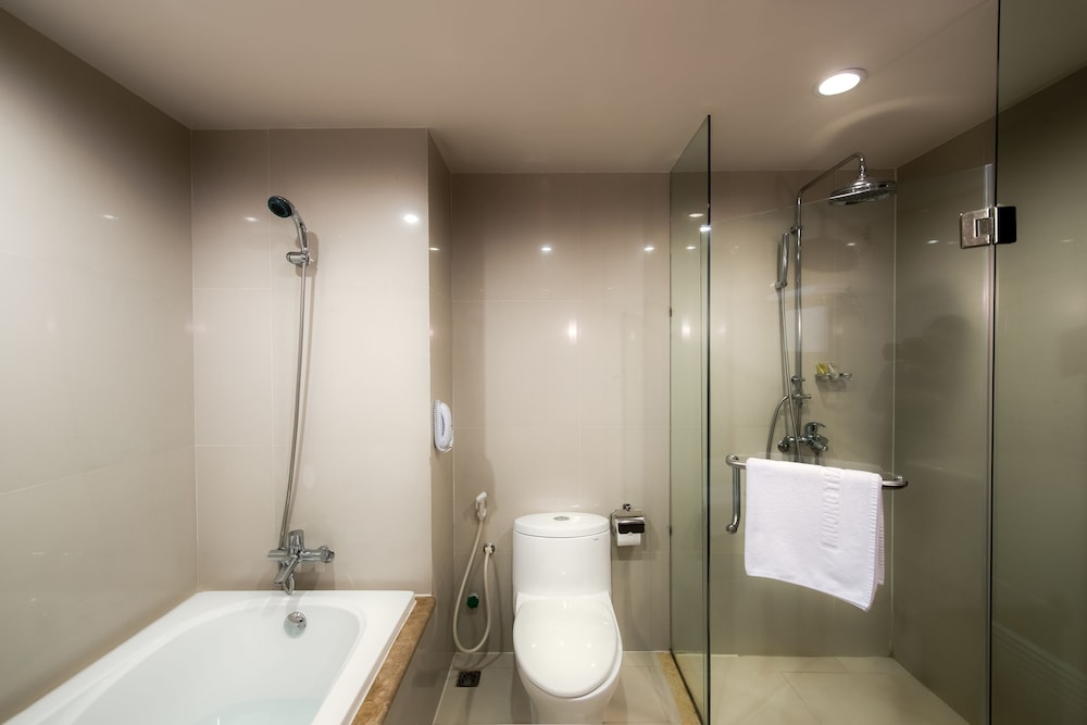 Muong Thanh Hue Hotel 16/74