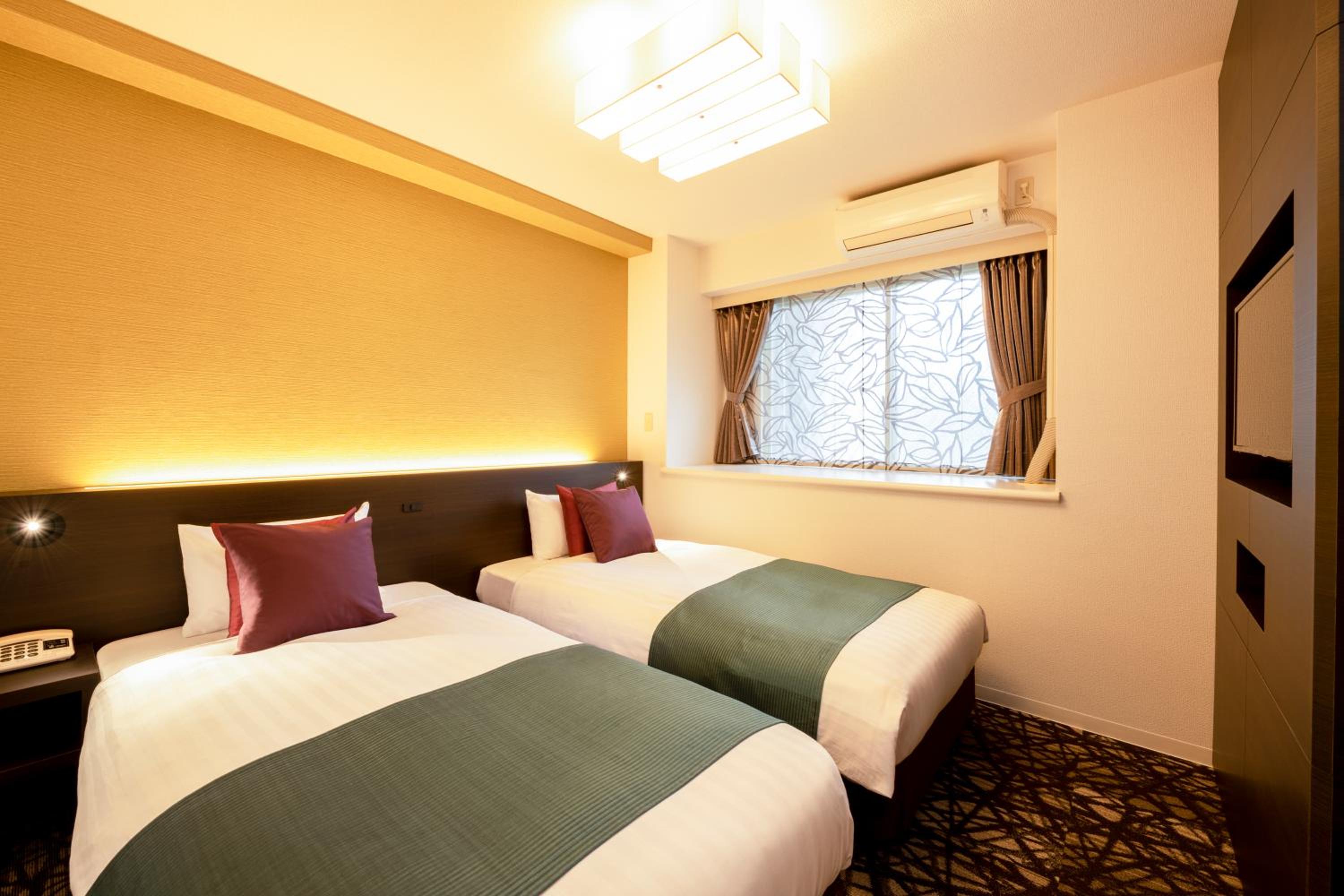 Suite, Ocean View