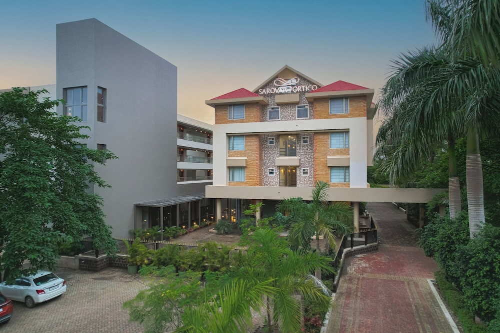 Lords Resorts Sasan Gir 7/36