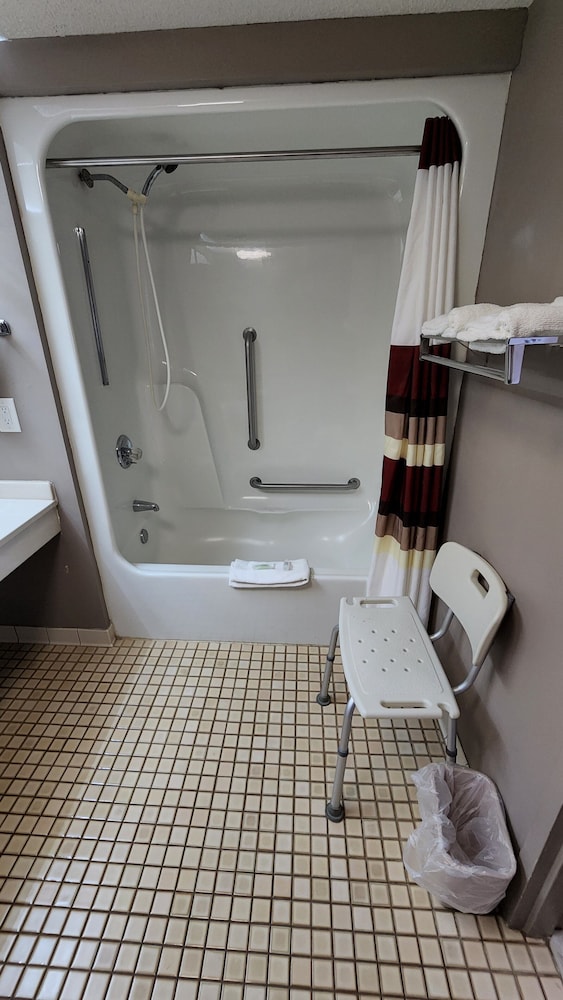 Red Roof Inn Perry 14/21