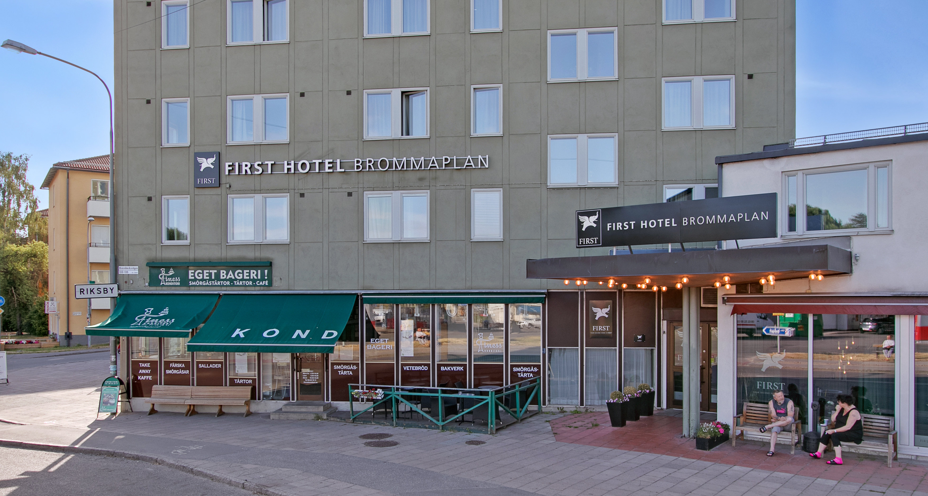 First Hotel Brommaplan 49/51