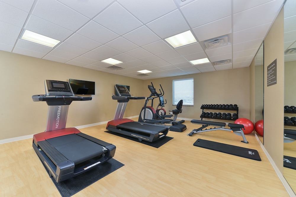 Comfort Inn and Suites Avera Southwest Sioux Falls SD 24/37