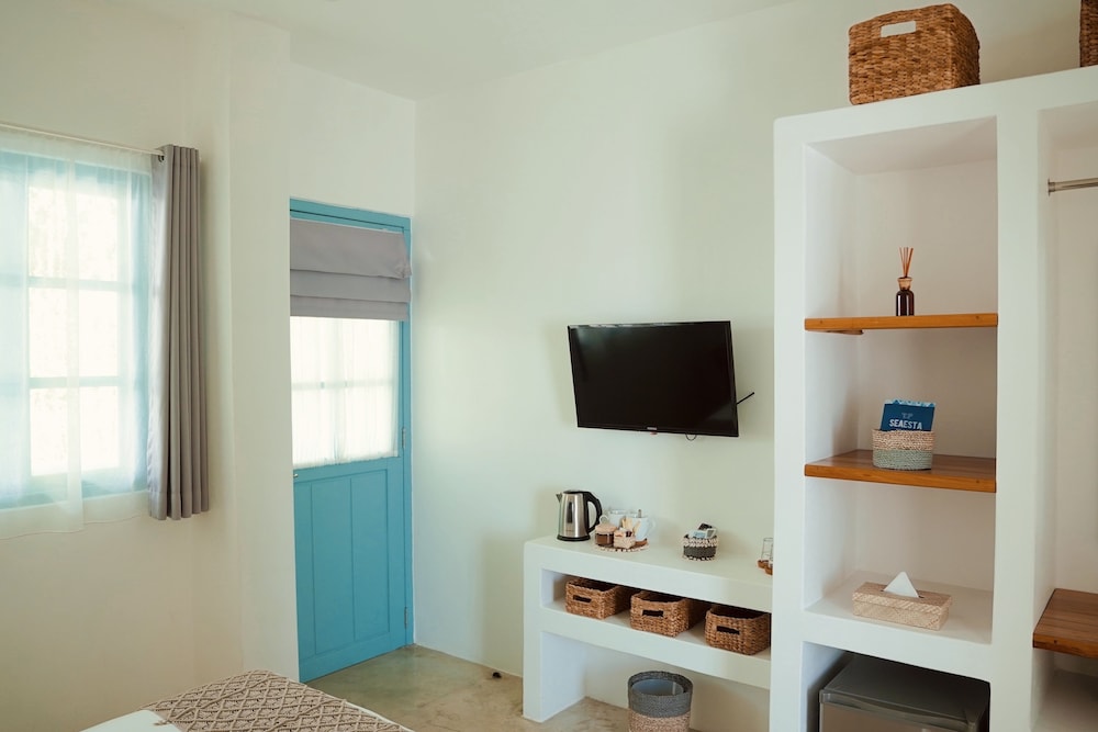 Seaesta Komodo Hostel 28/50