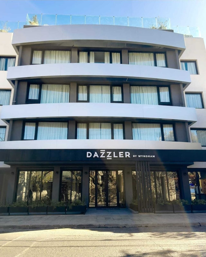 Dazzler by Wyndham Salta 1/49
