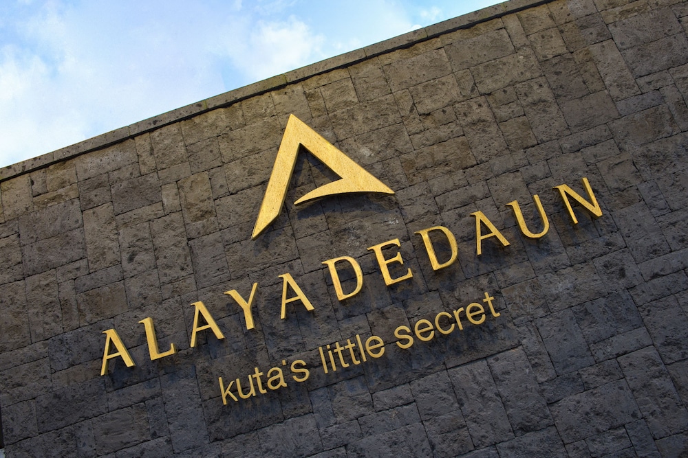 Alaya Dedaun Kuta 3/74