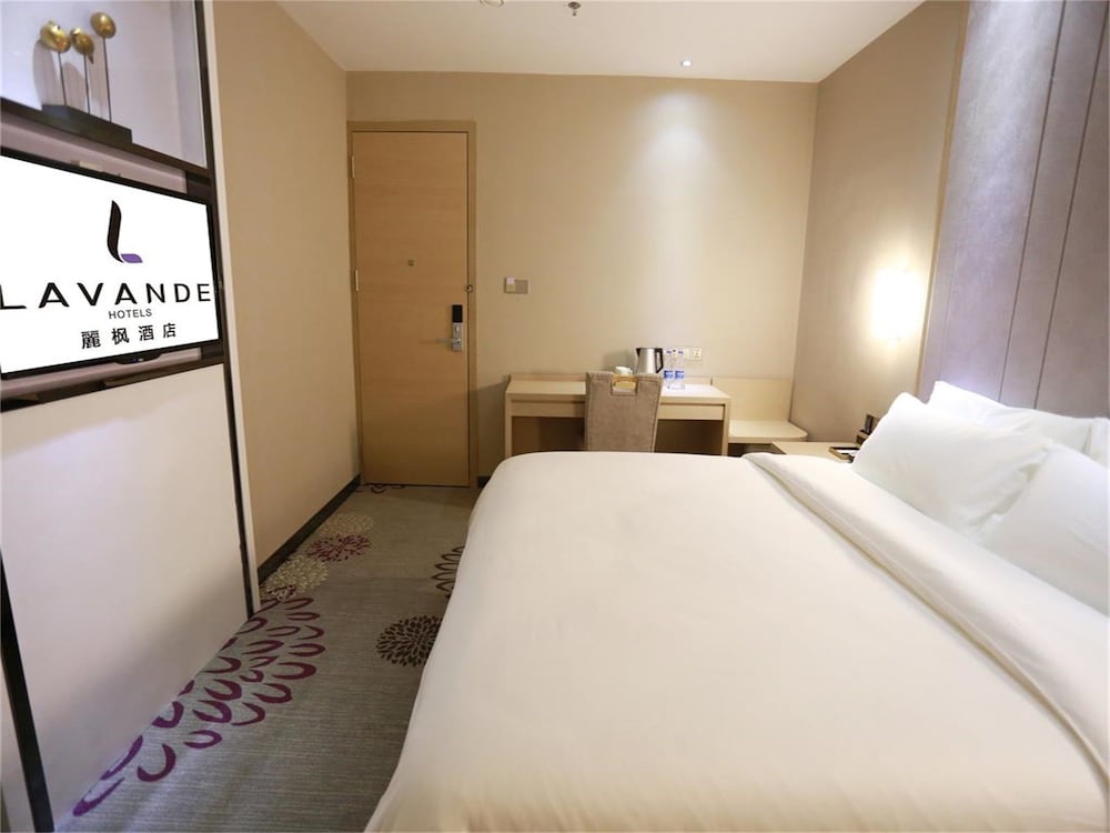 Lavande Hotel (Guangzhou Tianhe Park Yuancun Metro Station) 9/38