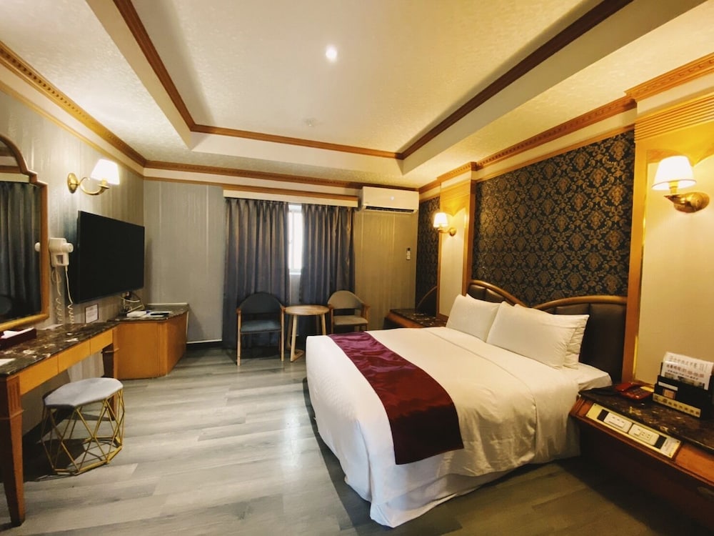 I Live Hotel 18/63