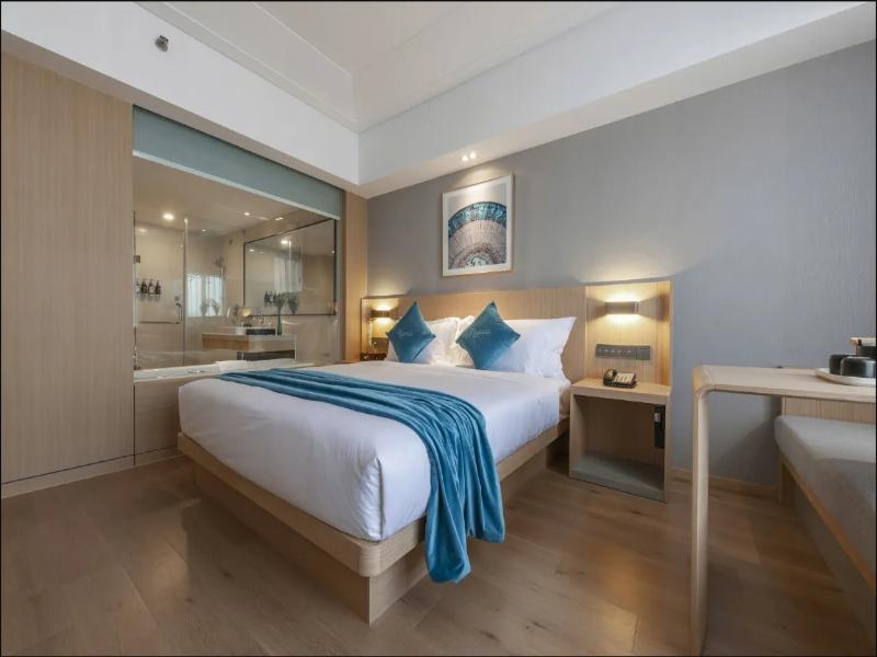 Four Seasons, Double Bed