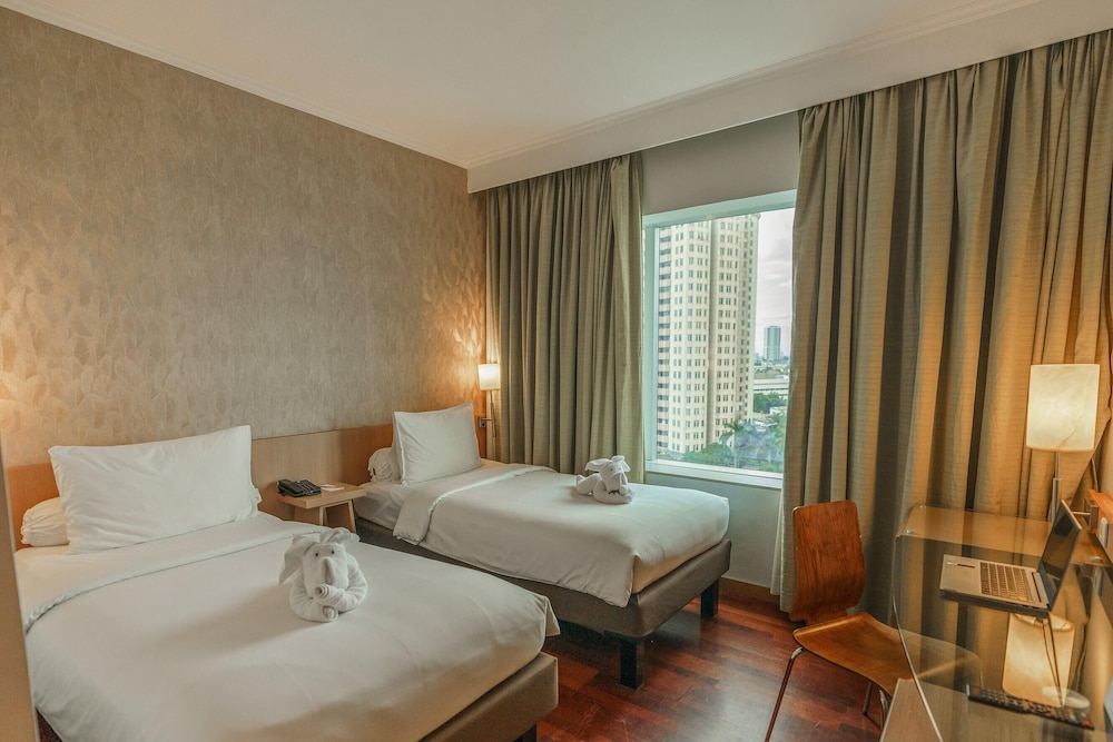 Kimaya Slipi Jakarta by Harris 16/50