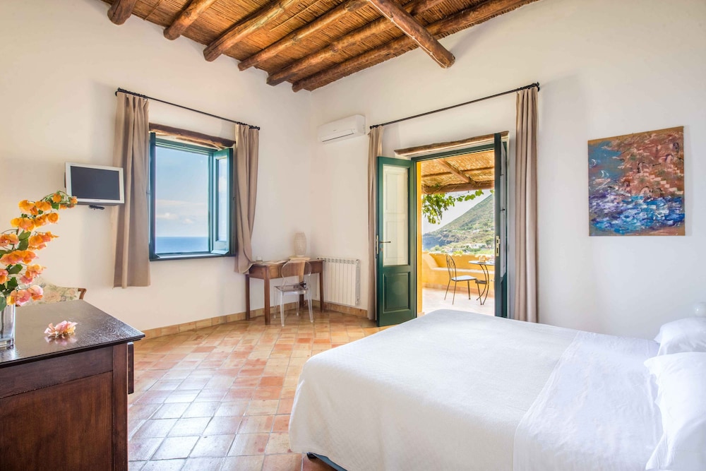 Hotel Ravesi 26/73