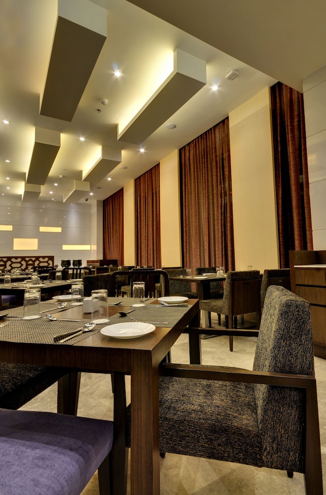 Platinum Hotel 34/43