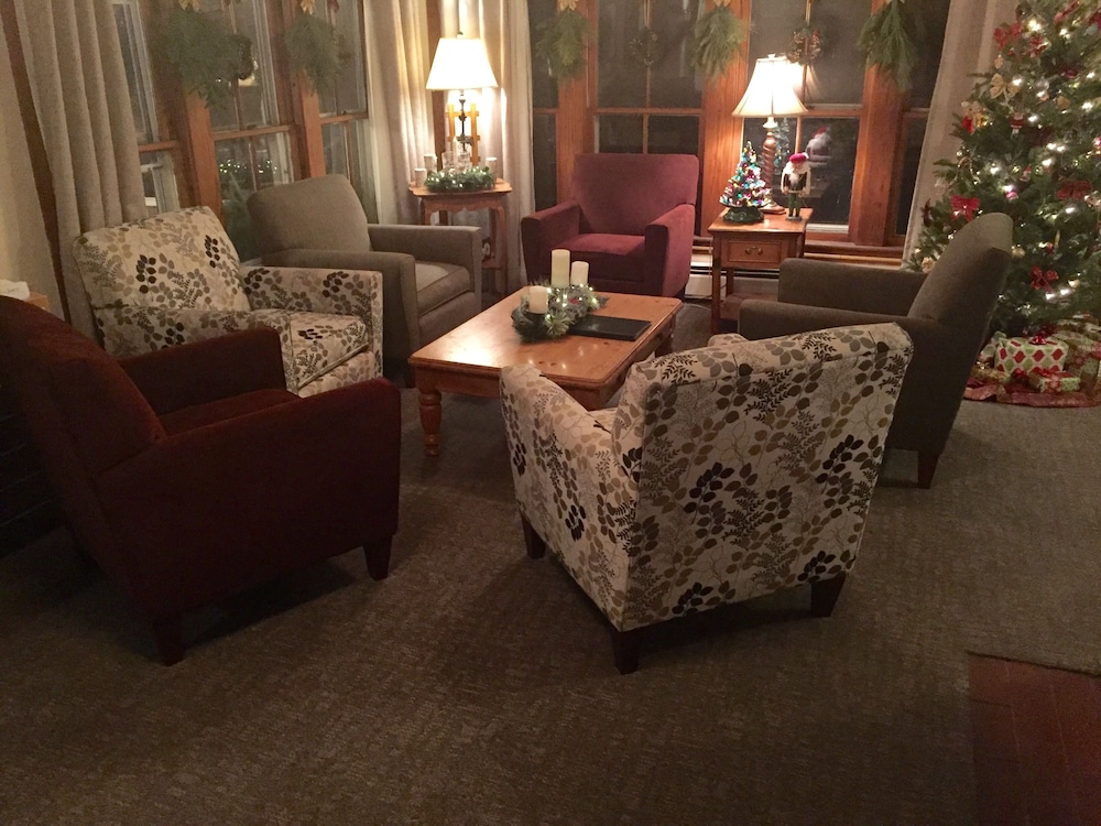 The Vermont Inn 35/50