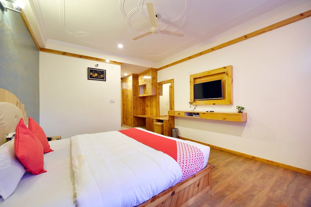 Hotel Mai Vrindavan 11/21