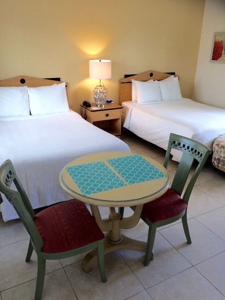 Great Escape Inn 39/75