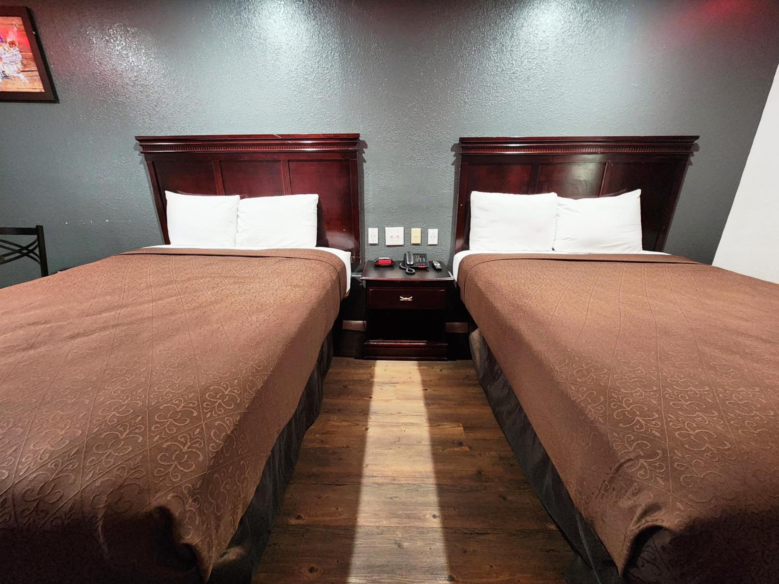 غرفة بسريرين كوين، Express Inn Hobby Airport 3/9