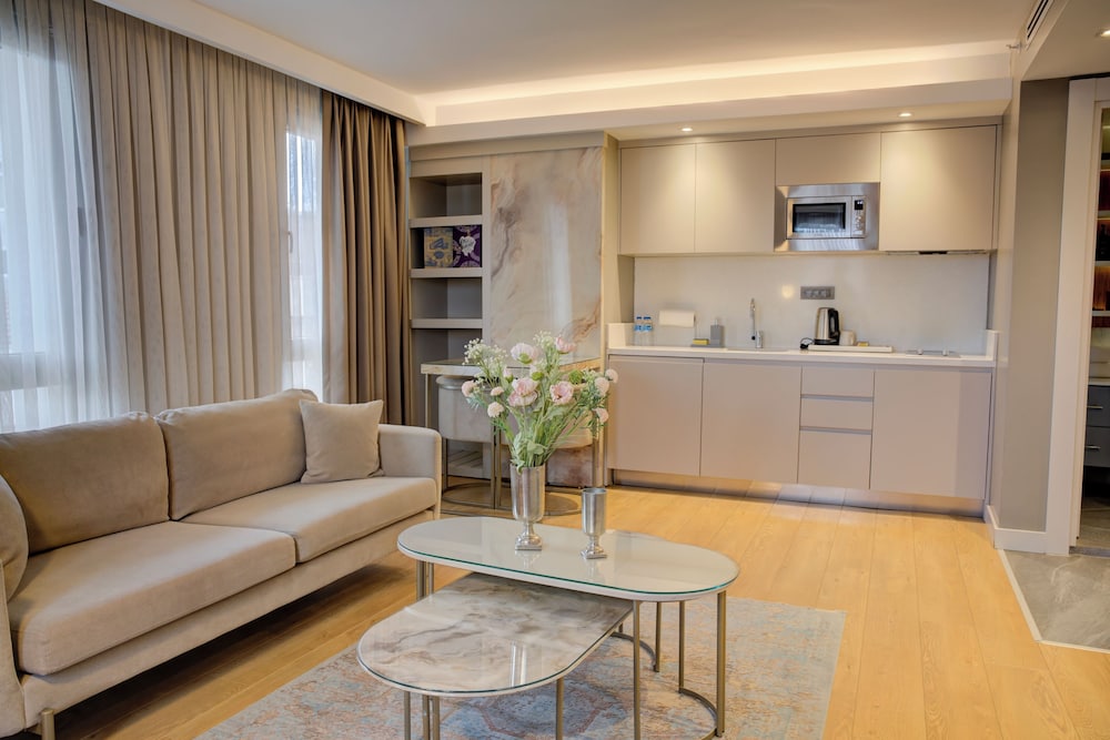 Valente Suites Hotel 18/30