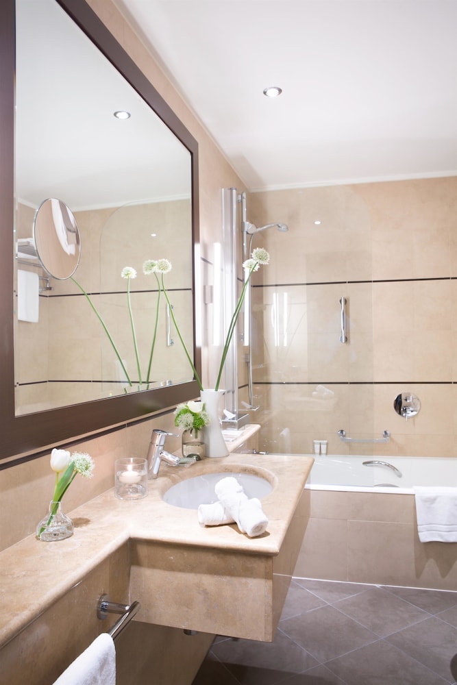 Starhotels Tourist 13/45