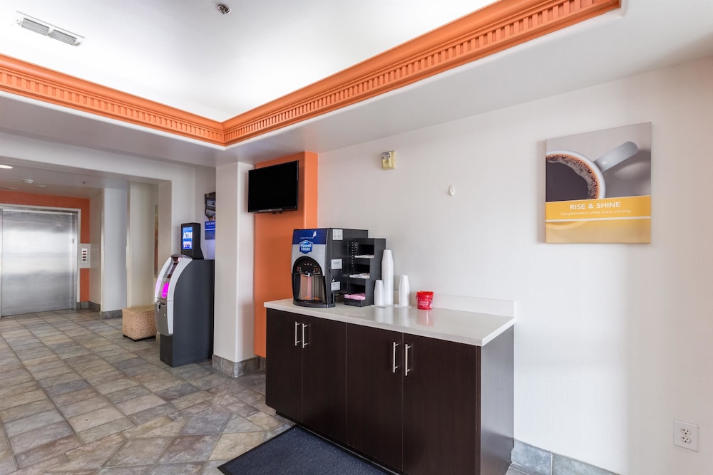 Motel6 Pharr, TX 10/55