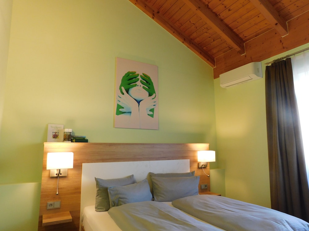 Hotel Konrad Poetzel Holzkirchen 16/50