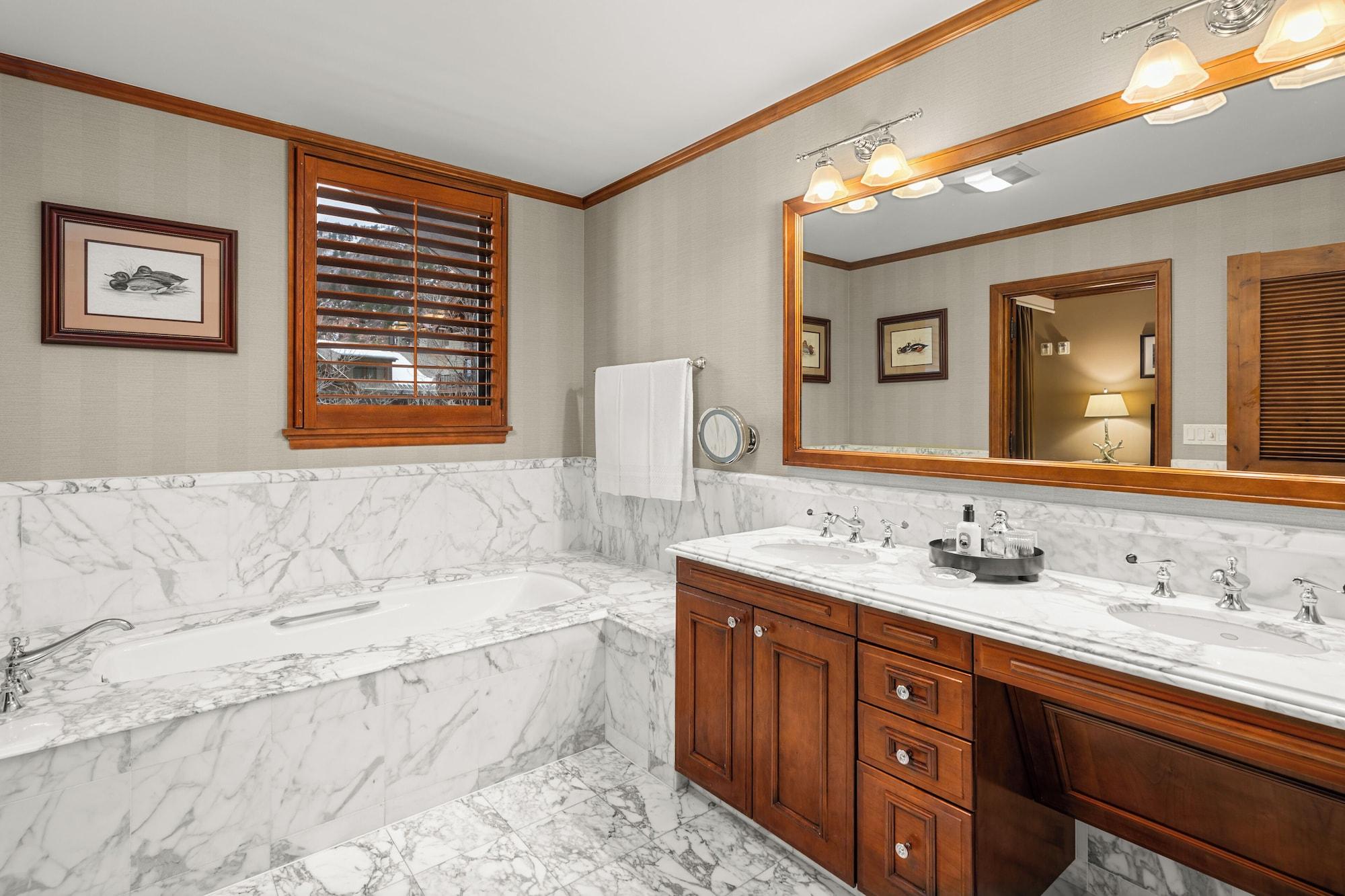 شقة فاخرة بإطلالة على الجبل بغرفتي نوم، Ritz-Carlton Club, Aspen Highlands by Frias 3/5