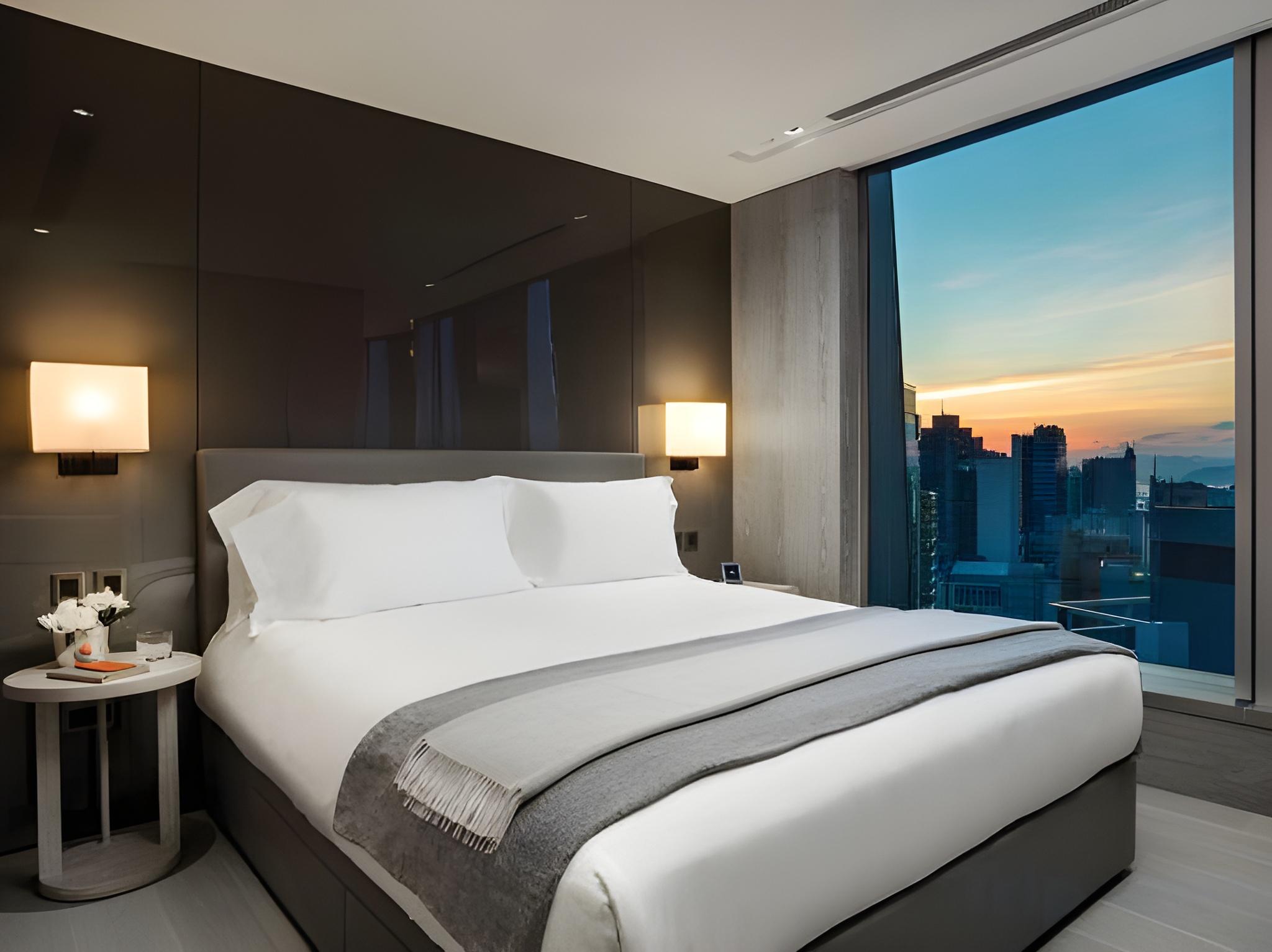 Family, Suite, City and Harbor View