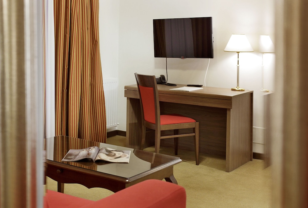 HOTEL BOUTIQUE BELVEDERE SINAIA 52/60