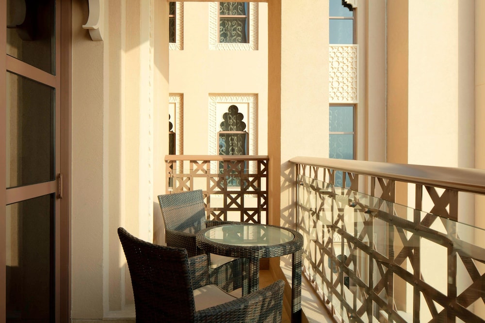 Sheraton Sharjah Beach Resort Spa 47/58