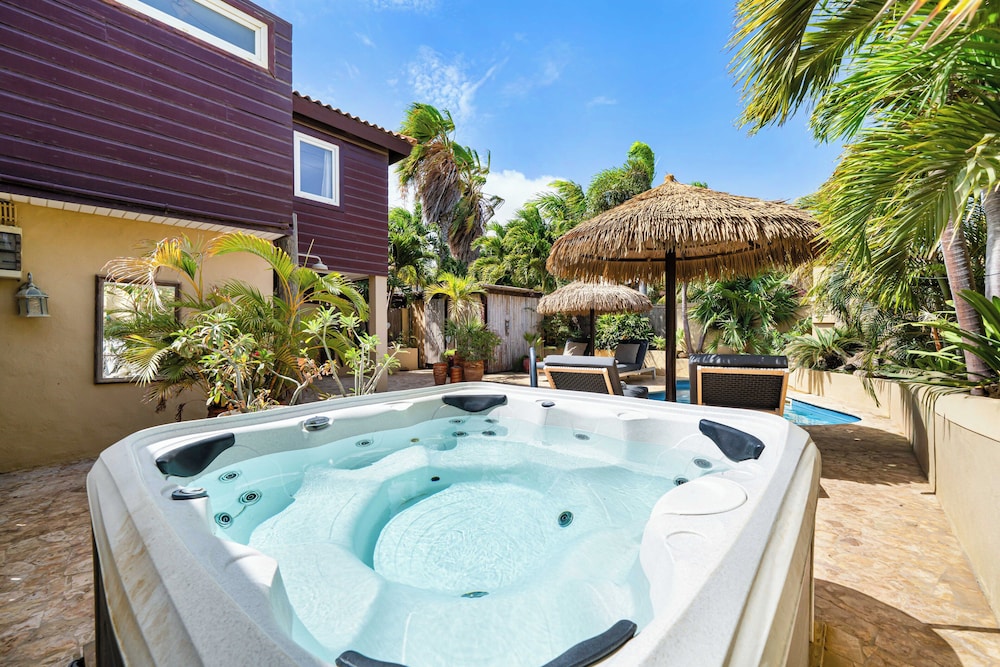 Bamboo Bonaire Boutique Resort 25/50